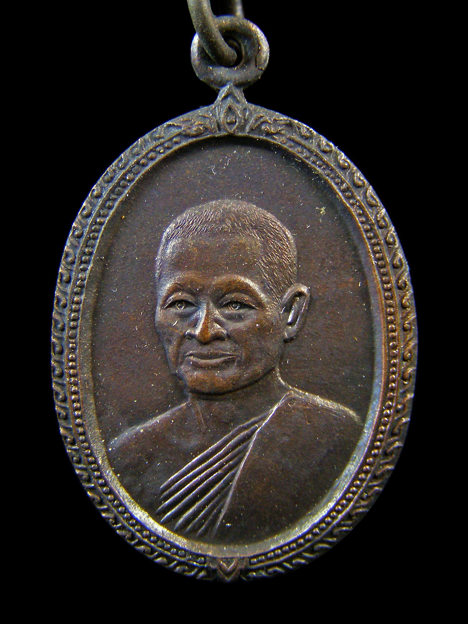 เหรียญรุ่นแรก หลวงปู่บุญวัดทุ่งเหียง จ.ชลบุรี 