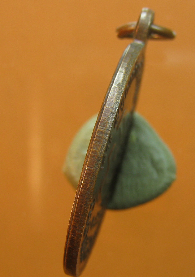  เหรียญหลวงพ่อคูณ วัดบ้านไร่ รุ่นเสาร์5ทวีคูณเหลือกินเหลือใช้  ปี2536