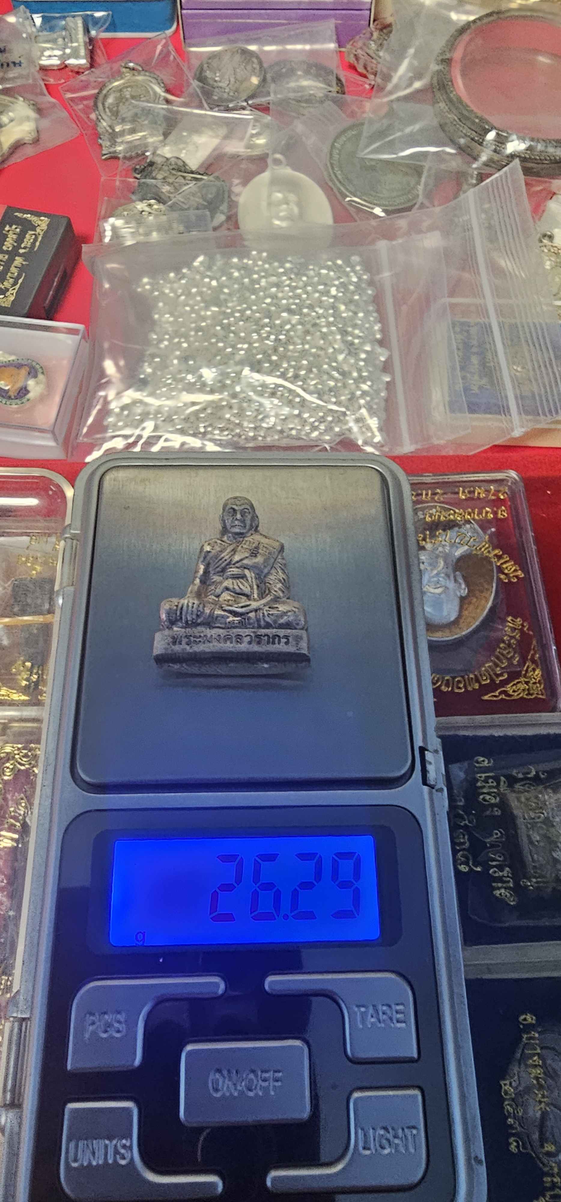 รูปเหมือนปั๊ม รุ่นแรก เนื้อเงิน  หลวงพ่อชาญ วัดบางบ่อ 