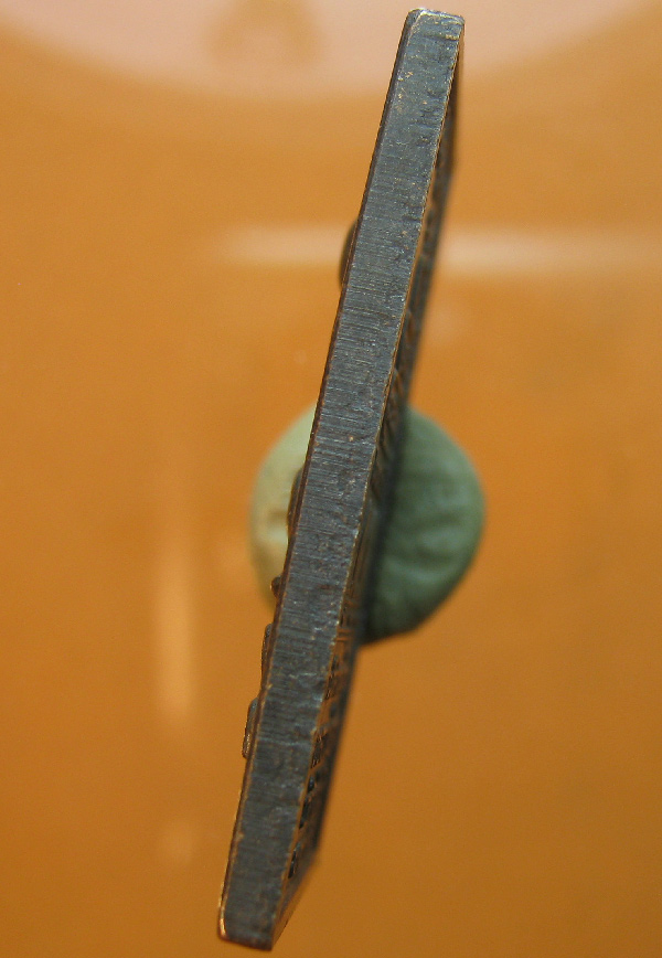 เหรียญพระสมเด็จกำแพงแก้ว หลวงพ่อคูณ วัดบ้านไร่ พิมพ์ใหญ่ บล๊อกนิยมแข้งจุด อิมีใส้ ปี2519