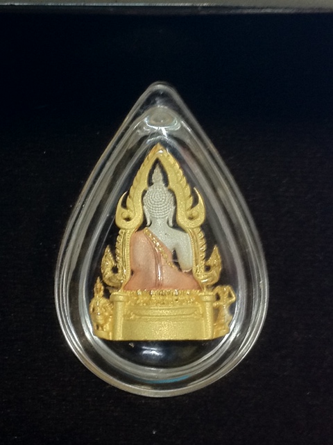 #04 พระพุทธชินราช เนื้อสามกษัตริย์ รูปทรงลอยองค์ หน้า ภปร