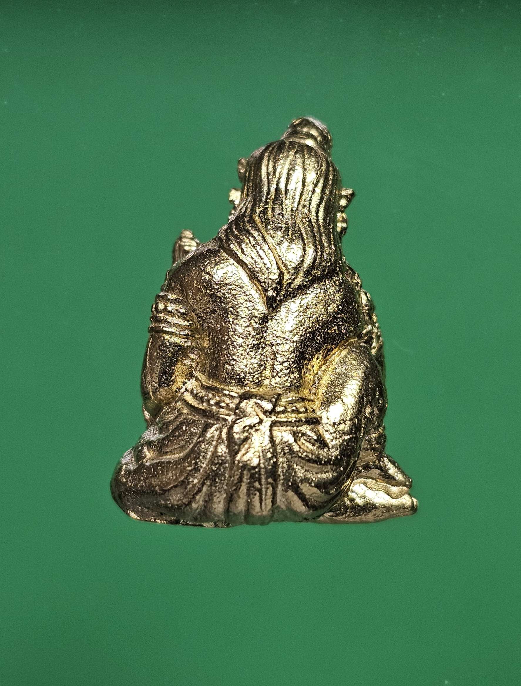 ยักษ์หลับรุ่นแรกหลวงปู่บัวเกตุ วัดแม่ปาง